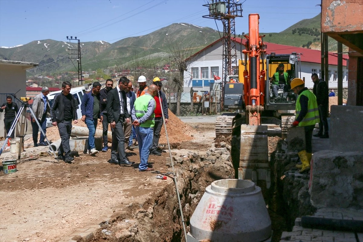 Belediye Başkanı Tanğlay, Altyapı Çalışmalarını İnceledi