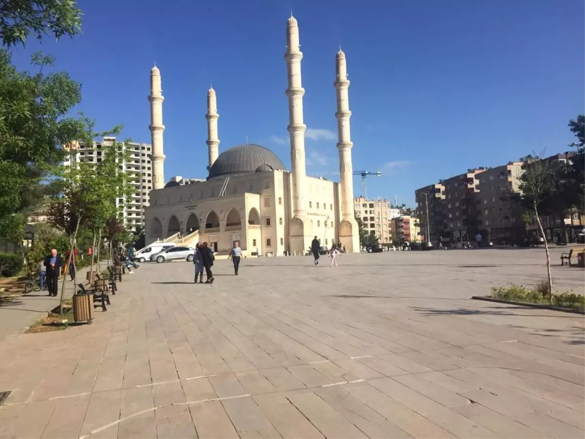 Belediye İftar Çadırı Kurmayınca Vatandaşlar Tepki Gösterdi