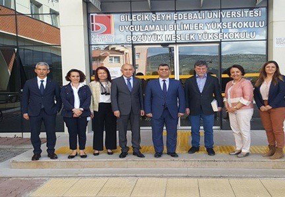 Eczacıbaşı\'ndan Şeyh Edebali Üniversitesi\'ne Ziyaret