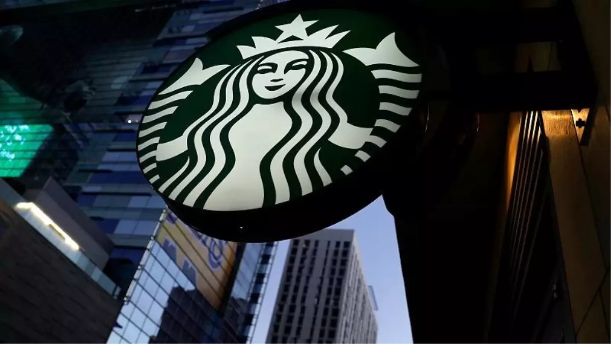 Game Of Thrones: Starbucks Kendisine Ait Olmayan Kahve Bardağıyla 2,3 Milyar Dolar Reklam Yaptı