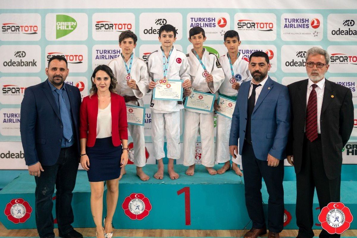 Gemlik Belediyespor\'dan Judoda Çifte Başarı