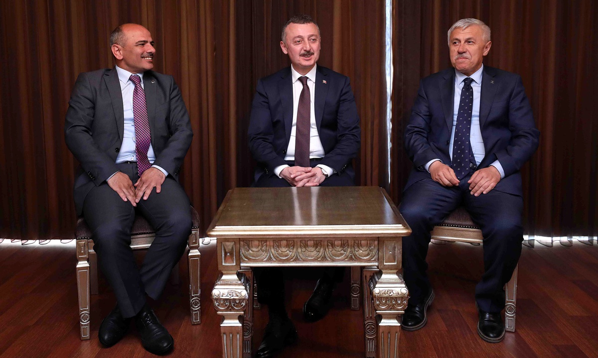 \'\'Halkımızla Olan Muhabbetimizi Ve Sevgimizi Büyüteceğiz\'\'