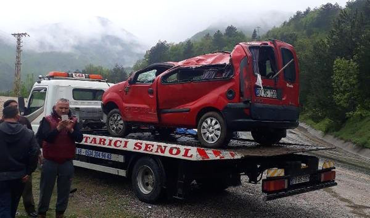 Hurdaya Dönen Araçtan Burnu Bile Kanamadan Çıktı
