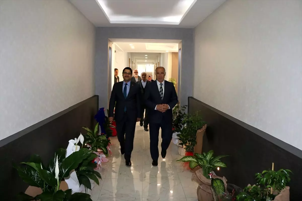 Kaymakam Özdemir\'den Başkan Karadağ\'a Ziyaret