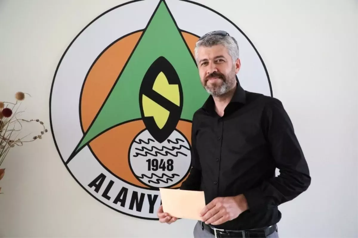 Köfteci Günlük Cirosunu Alanyaspor\'a Bağışladı