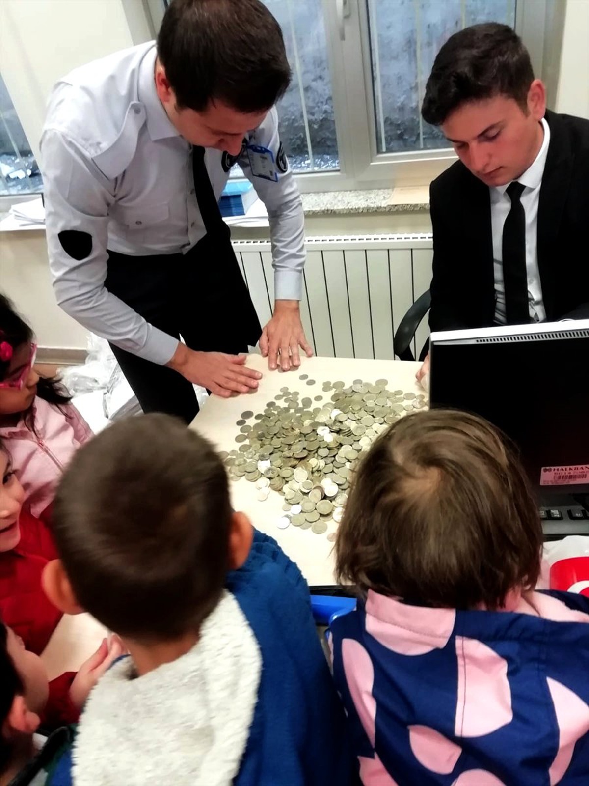 Miniklerin Kumbaraları Mehmetçik İçin Doldu