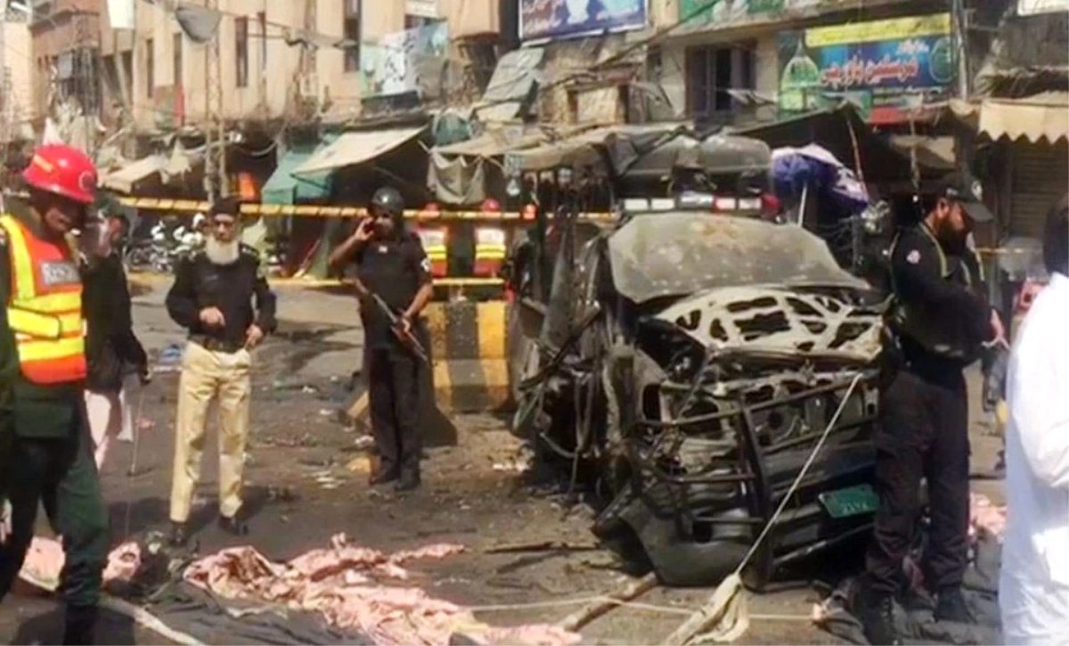 Pakistan\'da Patlama: 9 Ölü, 24 Yaralı