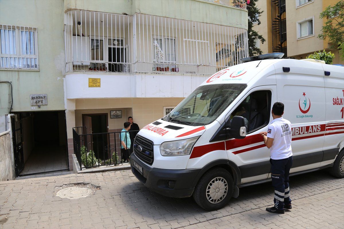 Şanlıurfa\'da İkiz Bebekler Yataklarında Ölü Bulundu
