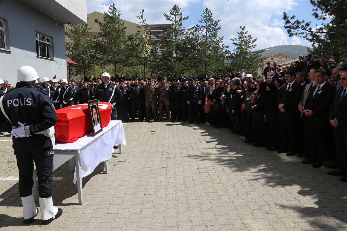 Şehit Polis Memuru Ateş İçin Tören