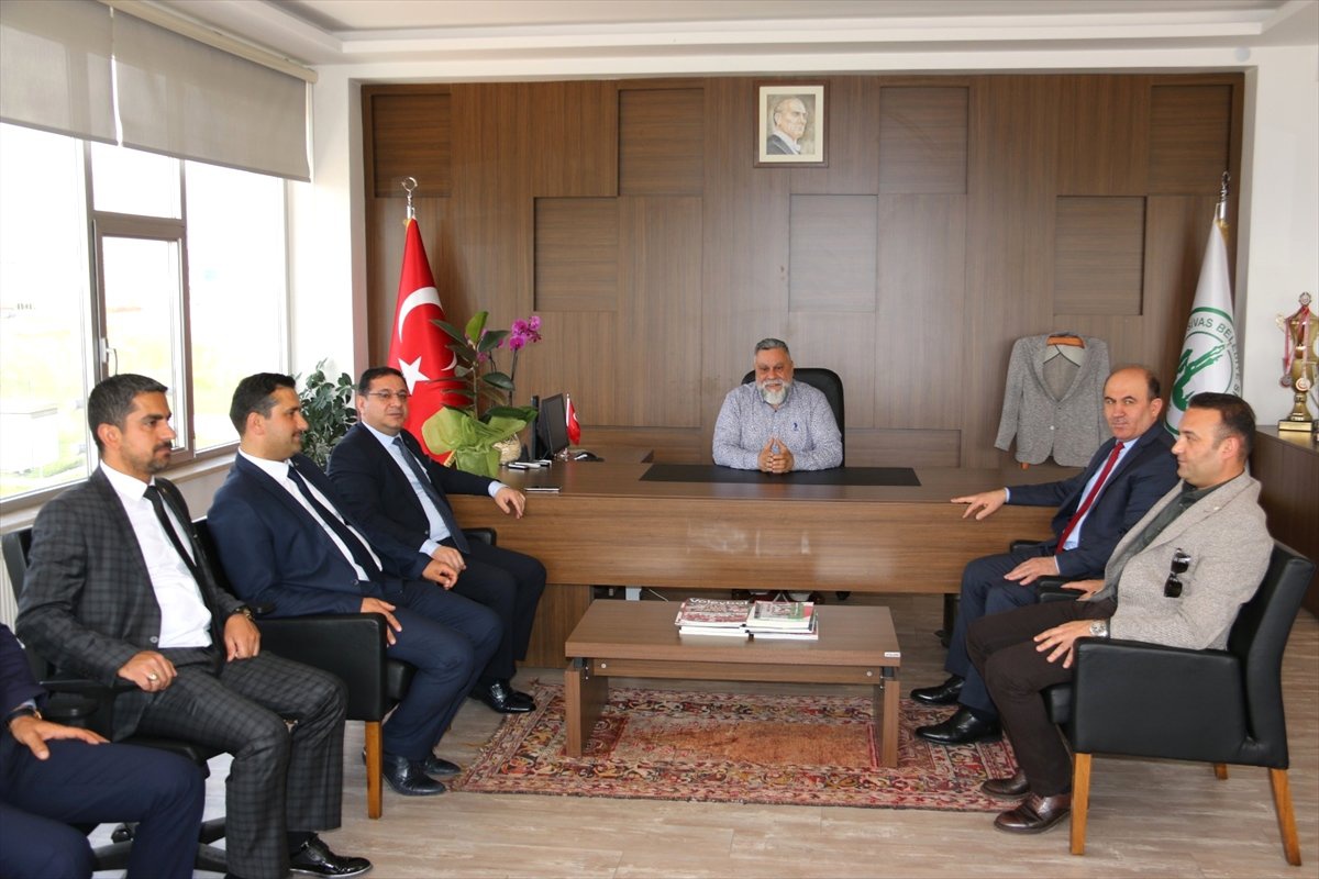 Sivas Tso Yönetiminden Sivas Belediyespor\'a Hayırlı Olsun Ziyareti