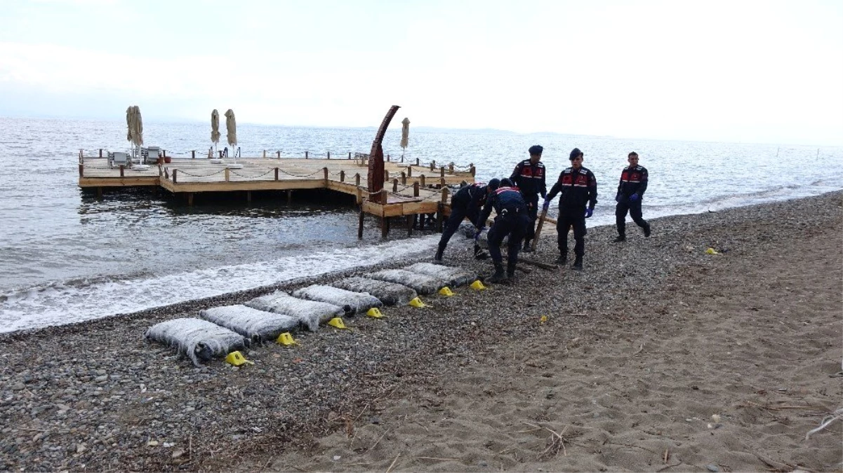 Uyuşturucu Paketleri Karaya Vuruyor