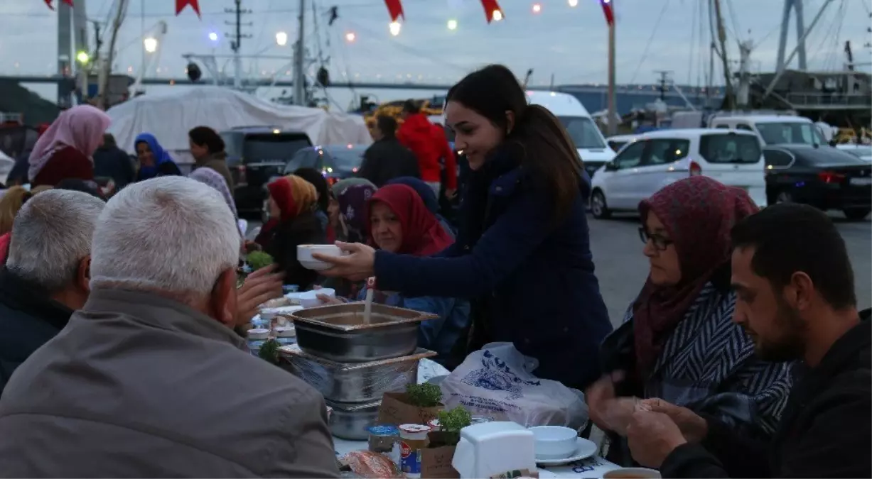 Beykozlular Poyrazköy\'de İftarlarını Açtı