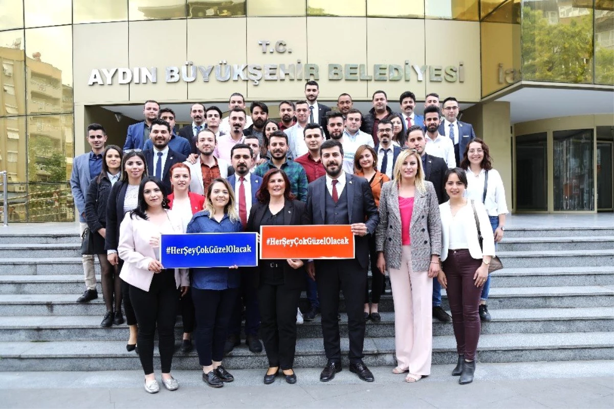 CHP\'li Gençler Başkan Çerçioğlu\'nu Ziyaret Etti