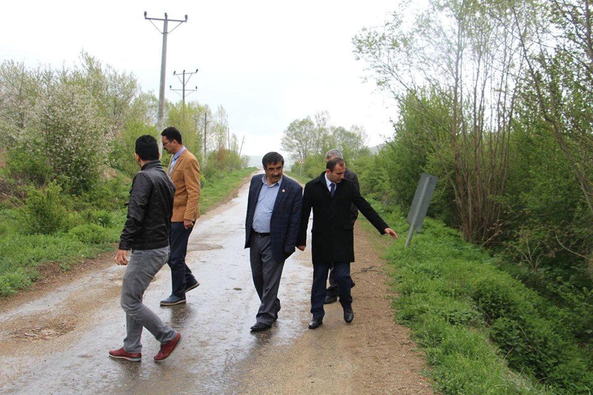 Dumlupınar\'da Köy Yolu Yapım Çalışmaları