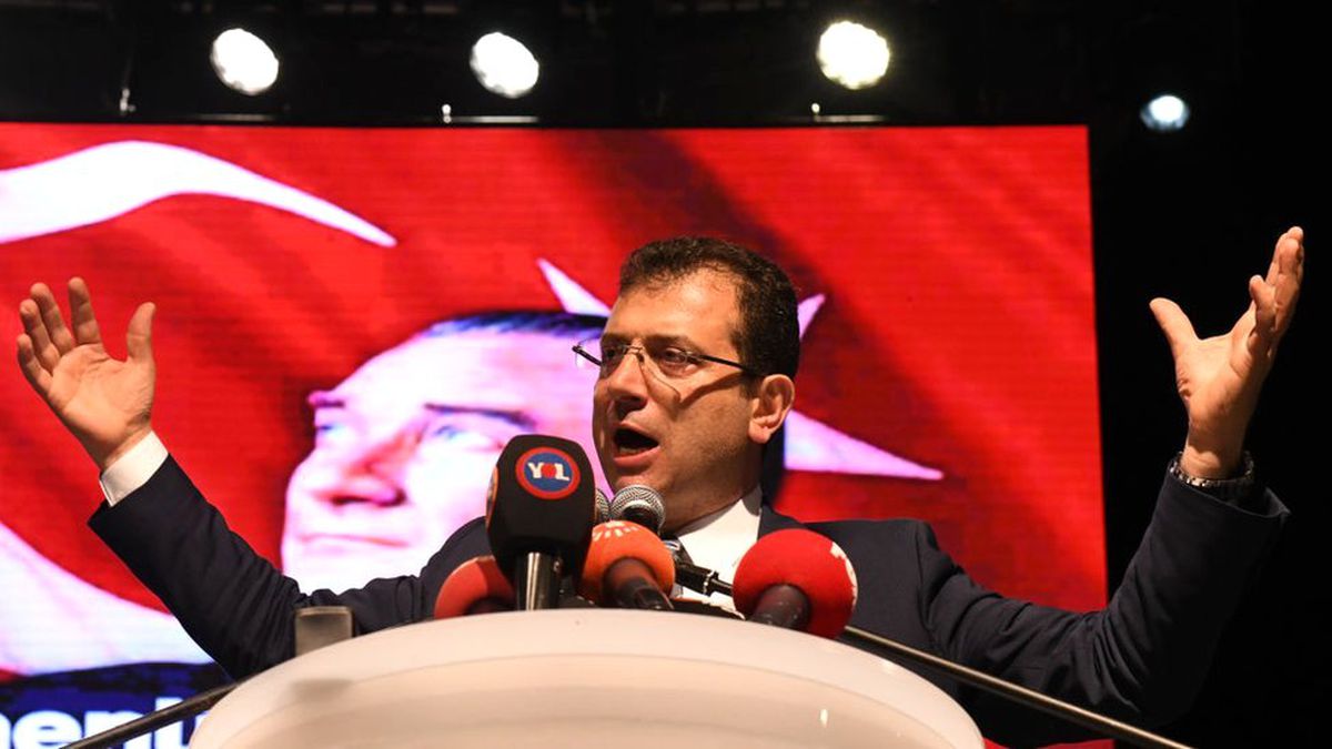 İmamoğlu Times\'a Konuştu: Türkiye Hâlâ Bir Demokrasi Ancak Mücadele ve Çalışma Gerektiriyor