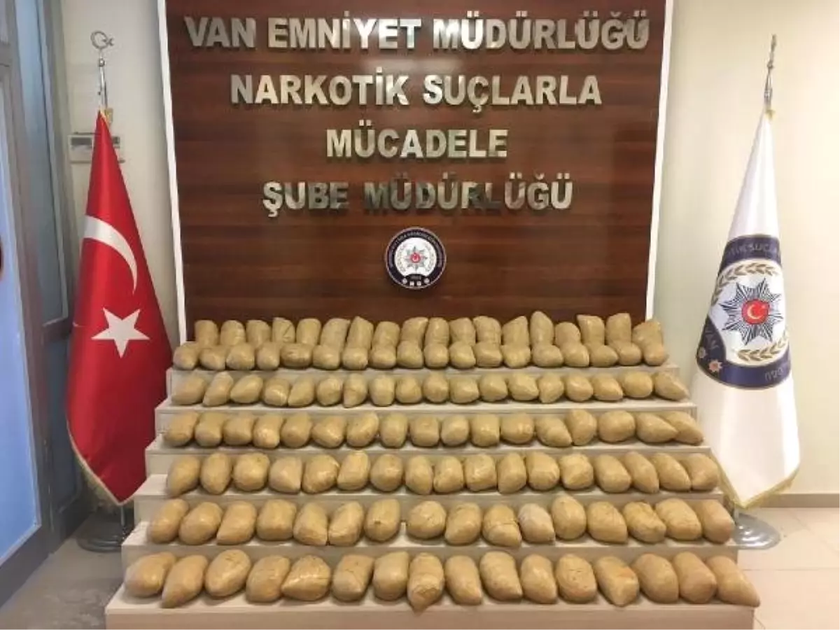 Evde Çuvallar İçinde 123 Kilo Eroin Ele Geçti