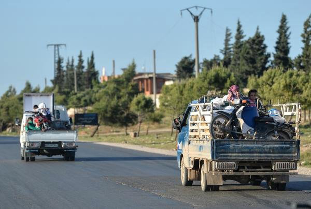İdlib\'e 12 Günde 3274 Bomba Atıldı, 250 Bin Kişi Göç Etti