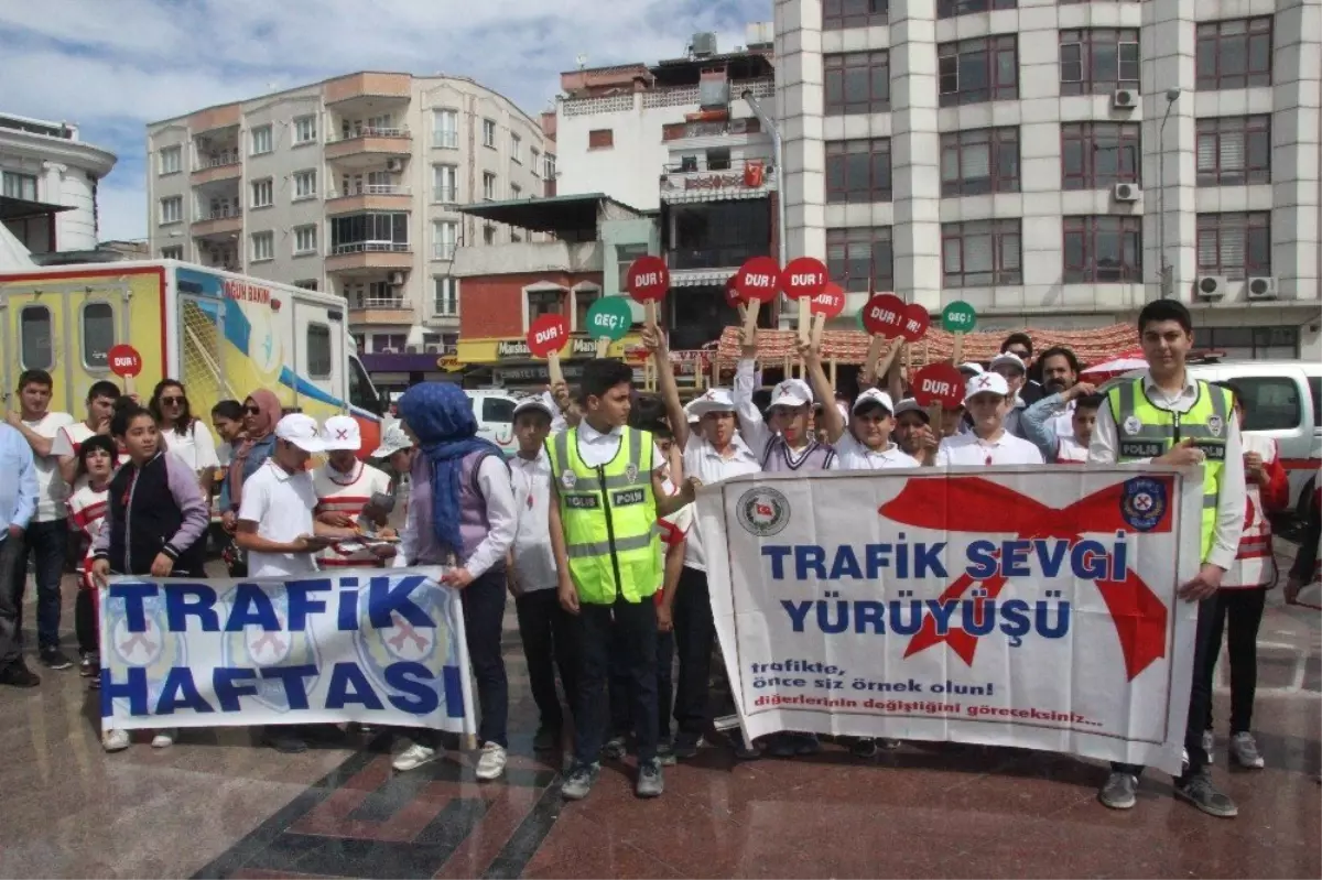 Karayolu Güvenliği ve Trafik Haftası" Etkinlikleri