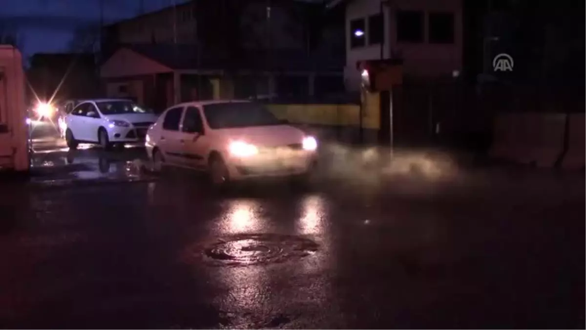 Saç Sakal Kesip Makyaj Yaparak Usulsüz Ehliyet Çıkardılar - Ağrı