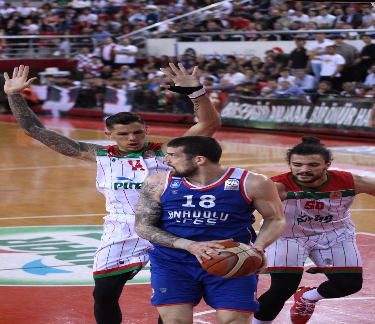 Tahincioğlu Basketbol Süper Ligi: Pınar Karşıyaka: 66 - Anadolu Efes: 96