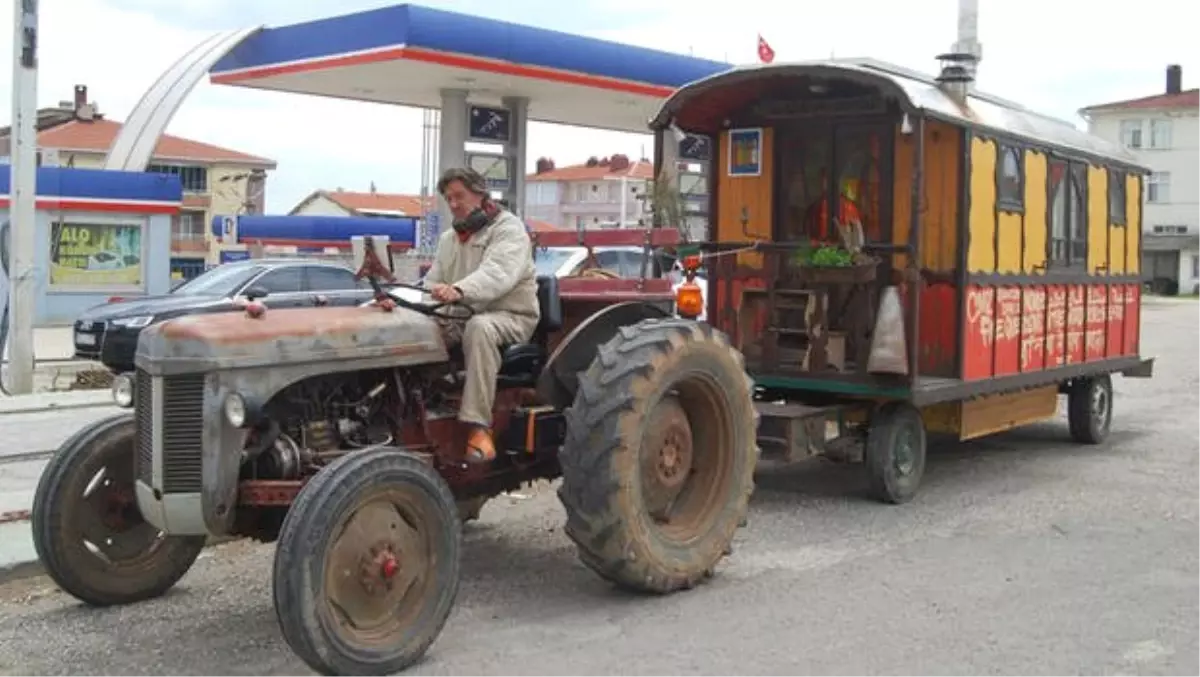 Traktörüyle Dünya Turuna Çıkan Fransız\'a Görenler Bakakaldı