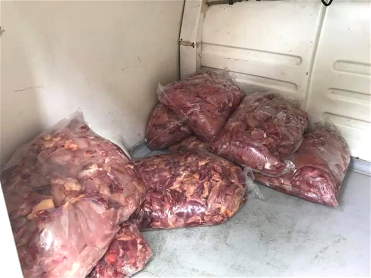 Adana\'da 450 Kilogram Bozulmuş Horoz Eti Ele Geçirildi