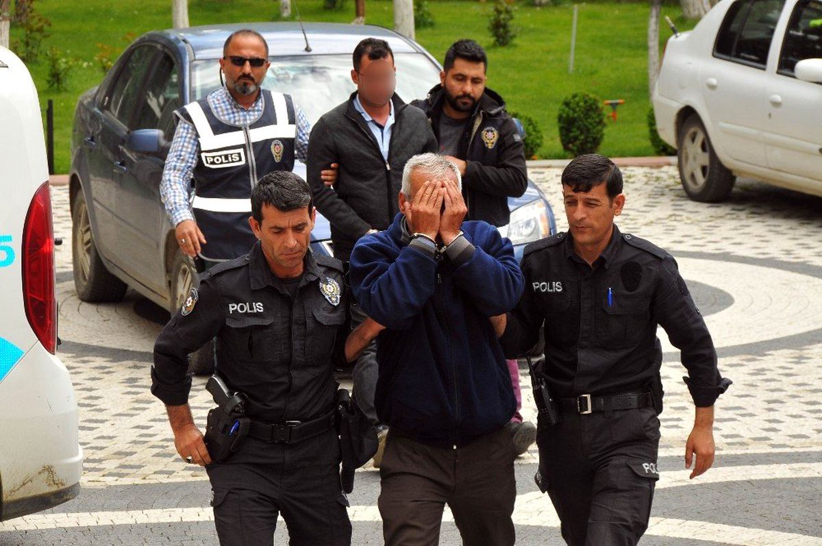 Akşehir\'deki Cinayetin Zanlısı Teslim Oldu