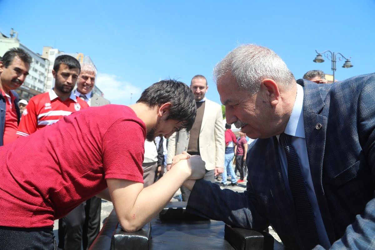 Başkan Demirtaş: "Engellilerin Destekçisi Olmaya Devam Edeceğim"