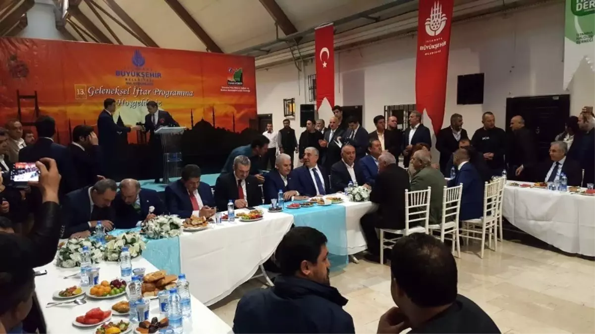 Binali Yıldırım, Halcilerle İftar Yaptı