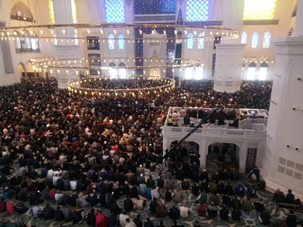 Çamlıca Camii\'nde Ramazanın İlk Cuması