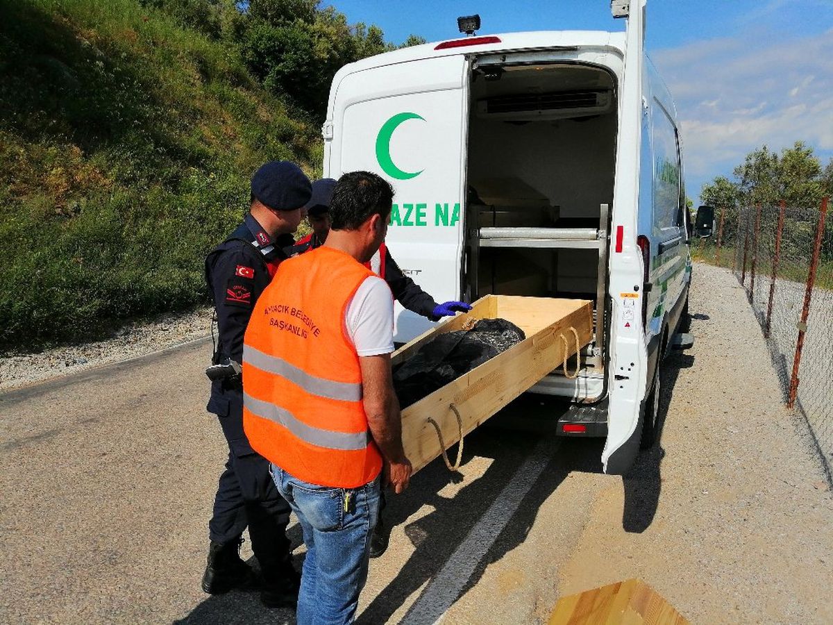 Çanakkale\'de Sahilde Çocuk Cesedi Bulundu