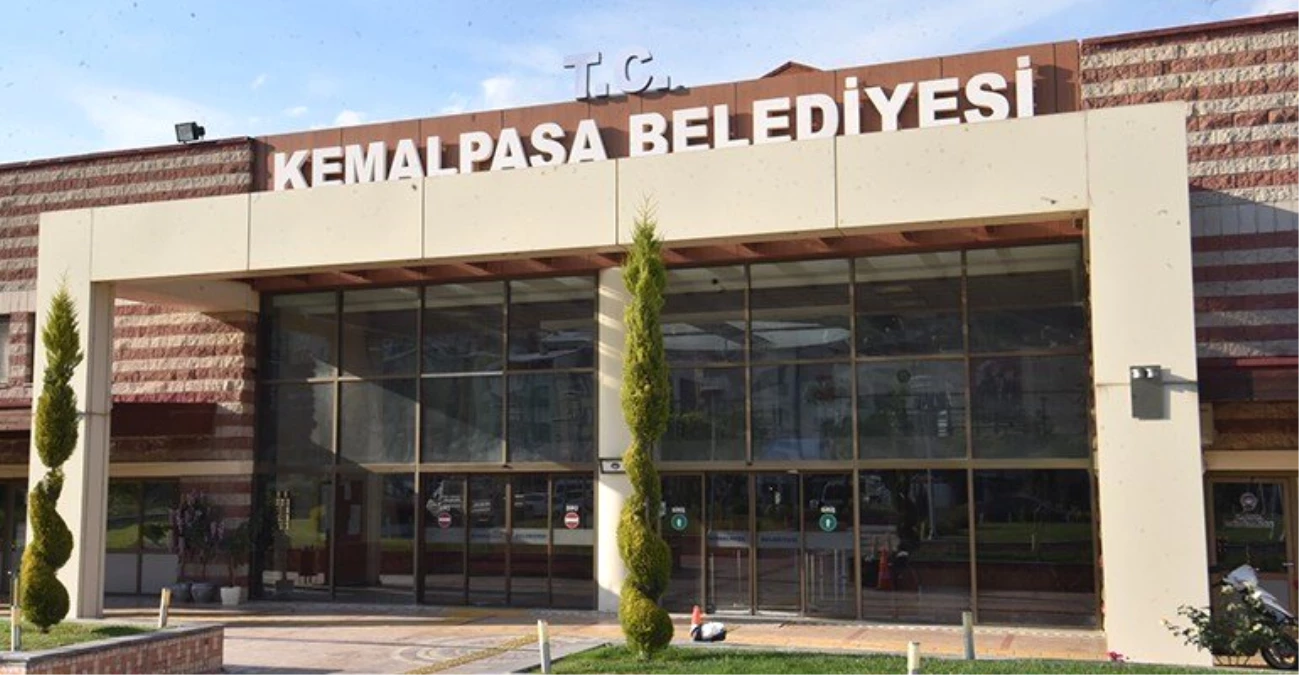 CHP\'ye Geçen Kemalpaşa Belediyesinde Bazı İşçilerin İşten Çıkarıldığı İddiası