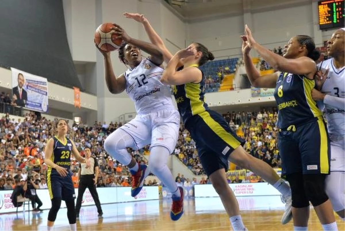 Çukurova Basketbol - Fenerbahçe: 67-69