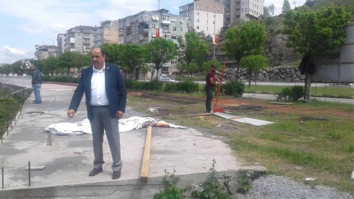 Demirtaş Sahil Kafe Çalışmalarını Yerinde İnceledi