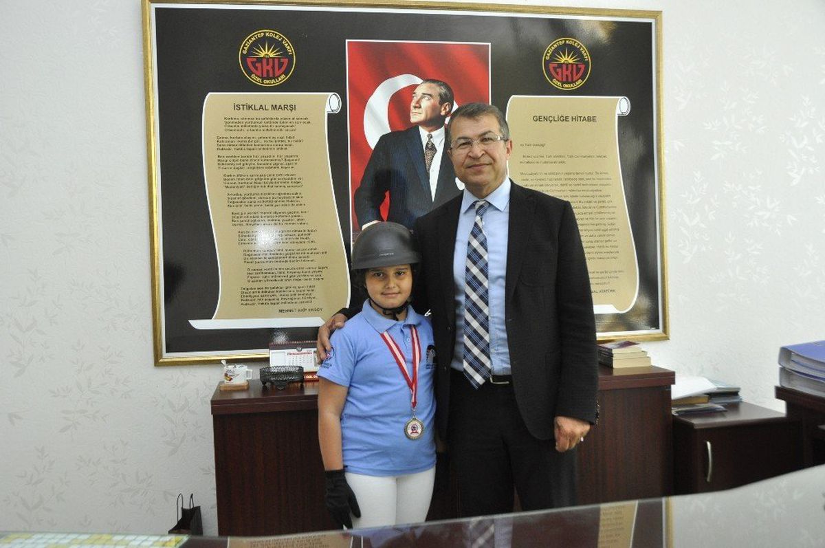 Gkv\'li Beril Dörtkol\'un Binicilik Başarısı