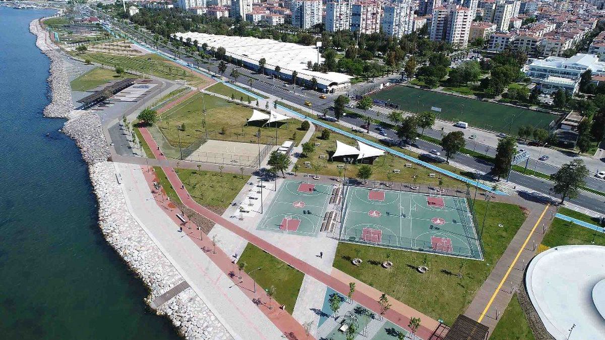 Karşıyaka\'da \'Streetball\' Heyecanı