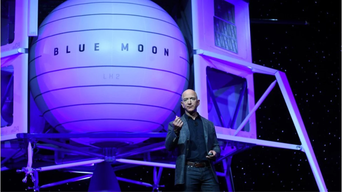 Mavi Ay: Amazon\'un Patronu Jeff Bezos 2024\'te Ay\'a İnmesi Planlanan Aracı Tanıttı