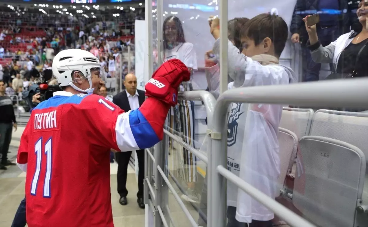 Putin, Hokey Maçında 10 Gol Birden Attı