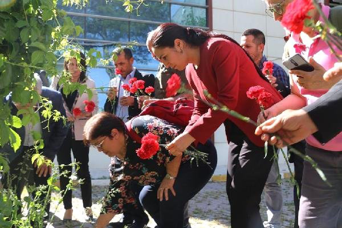 Suruç\'ta, Deaş\'ın Bombalı Saldırısında Ölenler Anıldı