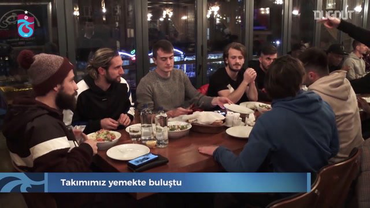 Trabzonspor camiası yemekte bir araya geldi