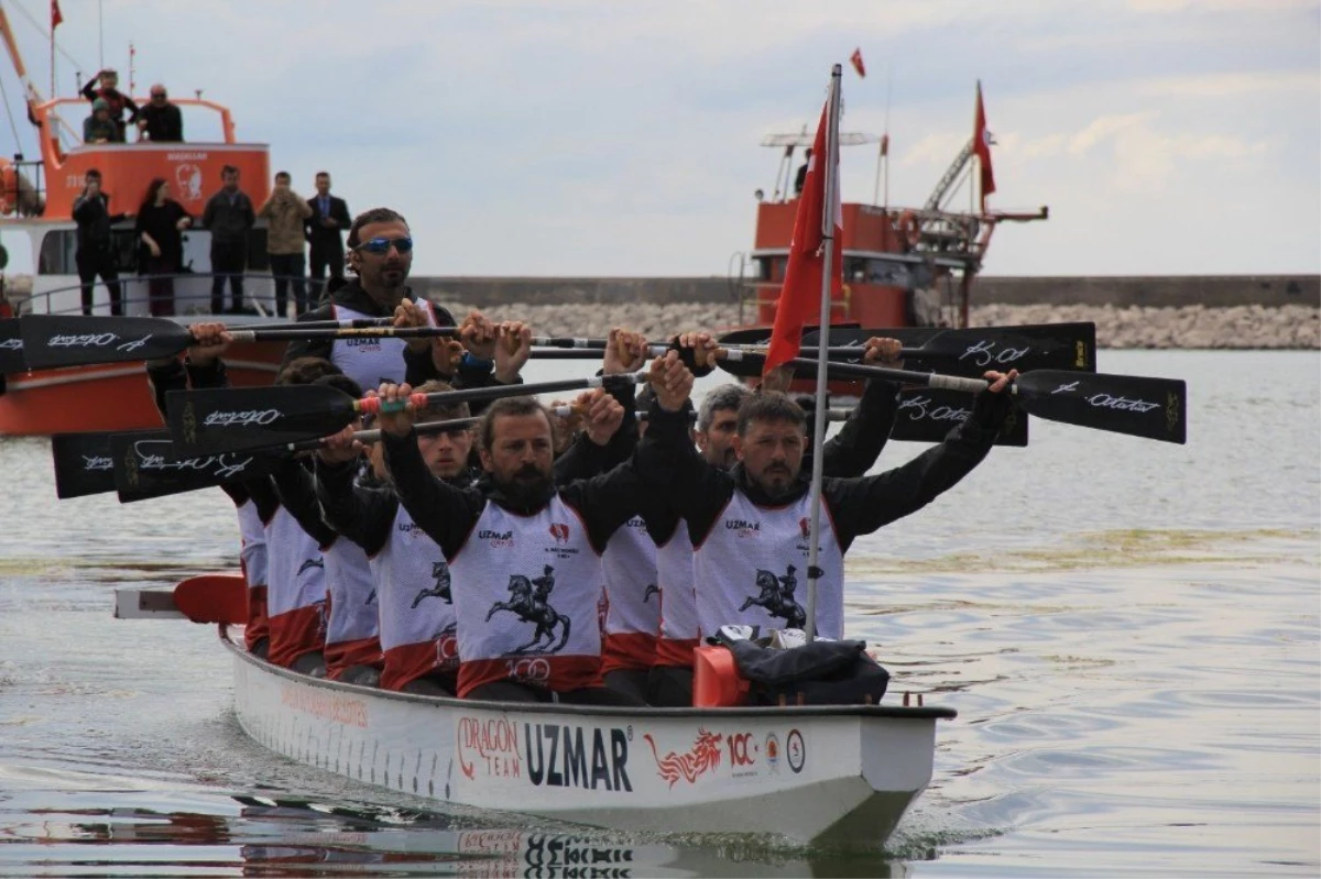 Türk Bayrağını Deniz Yoluyla Samsun\'a Taşıyan Dragon Botu, Kastamonu\'ya Ulaştı