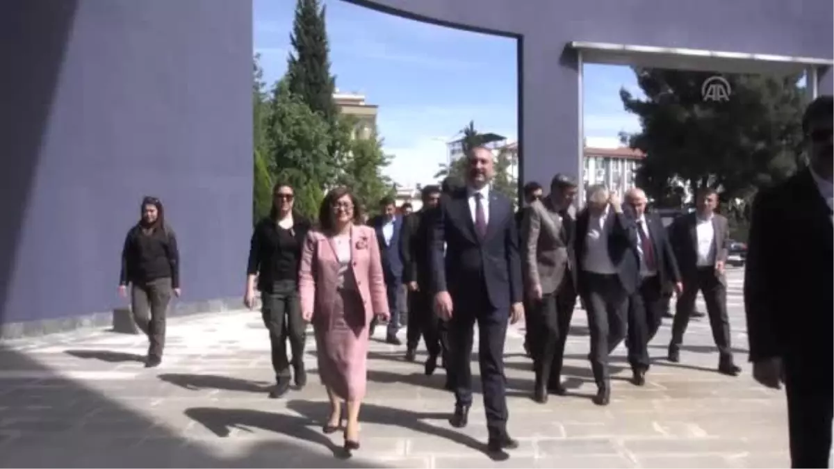 Adalet Bakanı Gül: "Gaziantep\'in Yanında Olacağız"