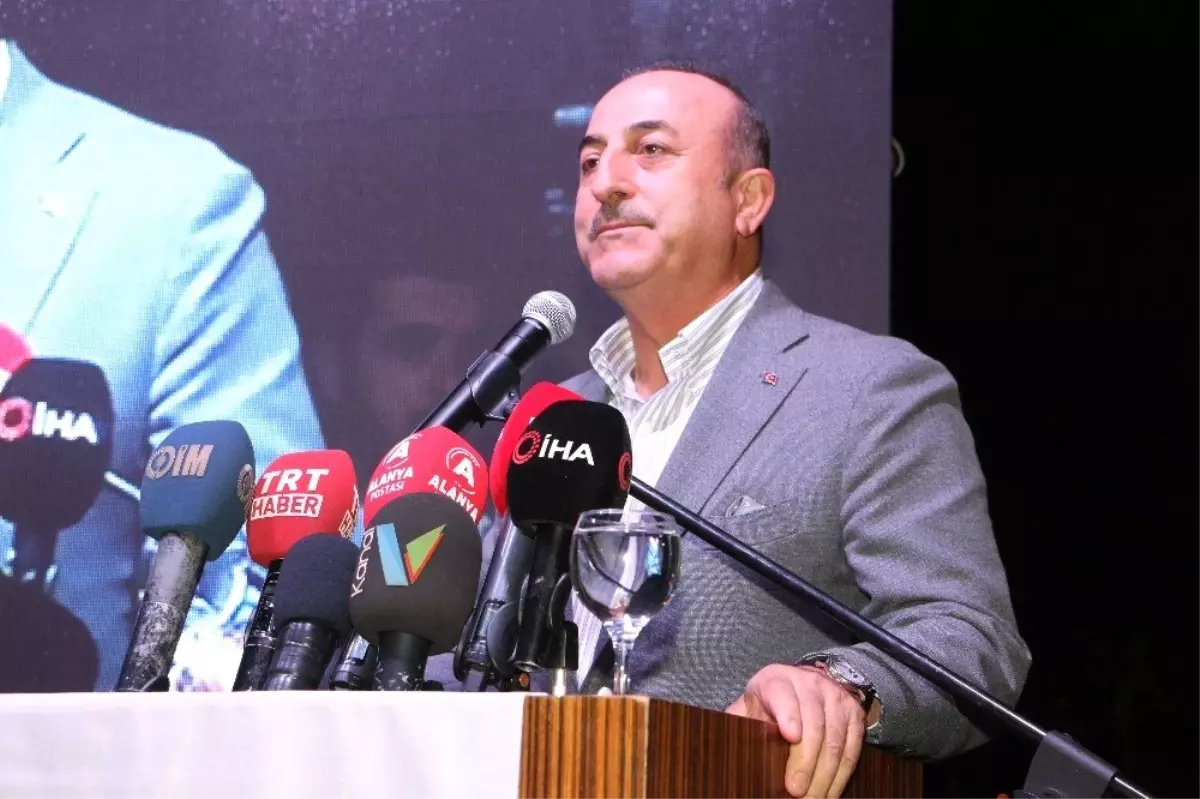 Bakan Çavuşoğlu: "Tehditlere Boyun Eğmiyoruz"