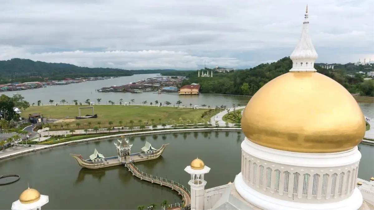 Brunei: Zina ve Eşcinsel İlişkiye Sert Cezalar Verme Kararı Alan, Dünyanın En Sessiz Ülkelerinden...