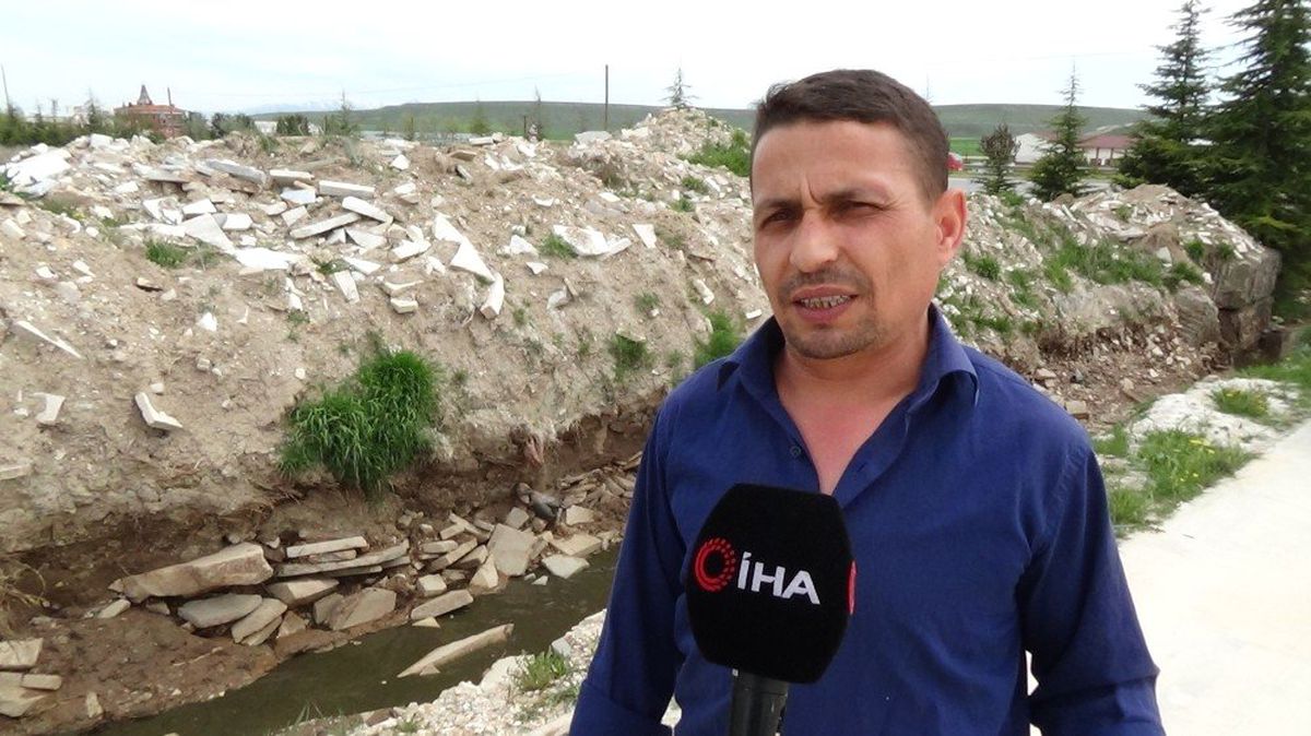 Dünyaca Ünlü İscehisar Mermerinin Başı Tavuk Gübresi ile Dertte