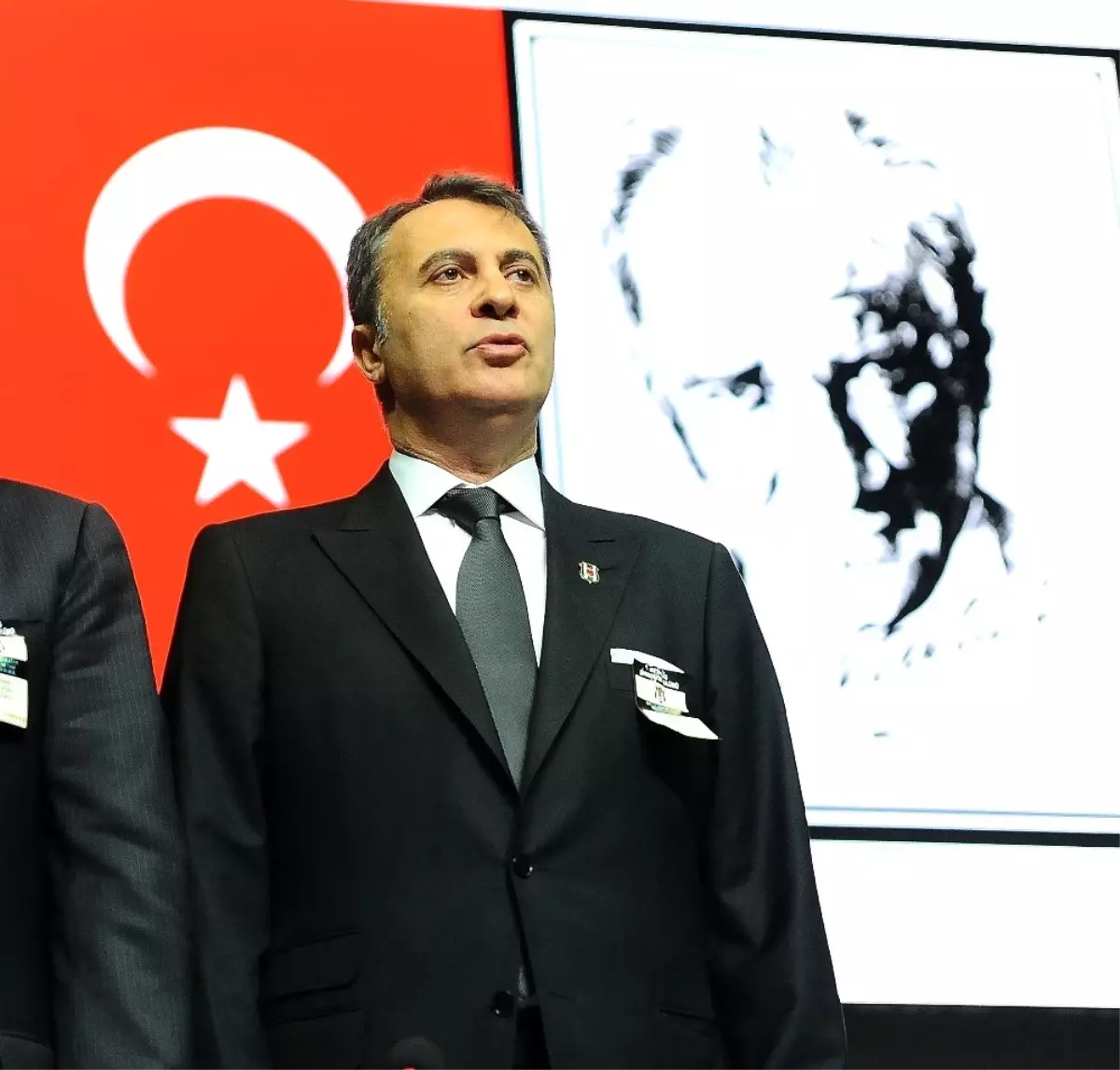 Fikret Orman: "Burada Delikanlı Adam Yok, Karı Gibi Çıkıp Arkadan Konuşurlar"