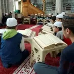 Genç Hafızların Mukabele Geleneği İlgi Görüyor