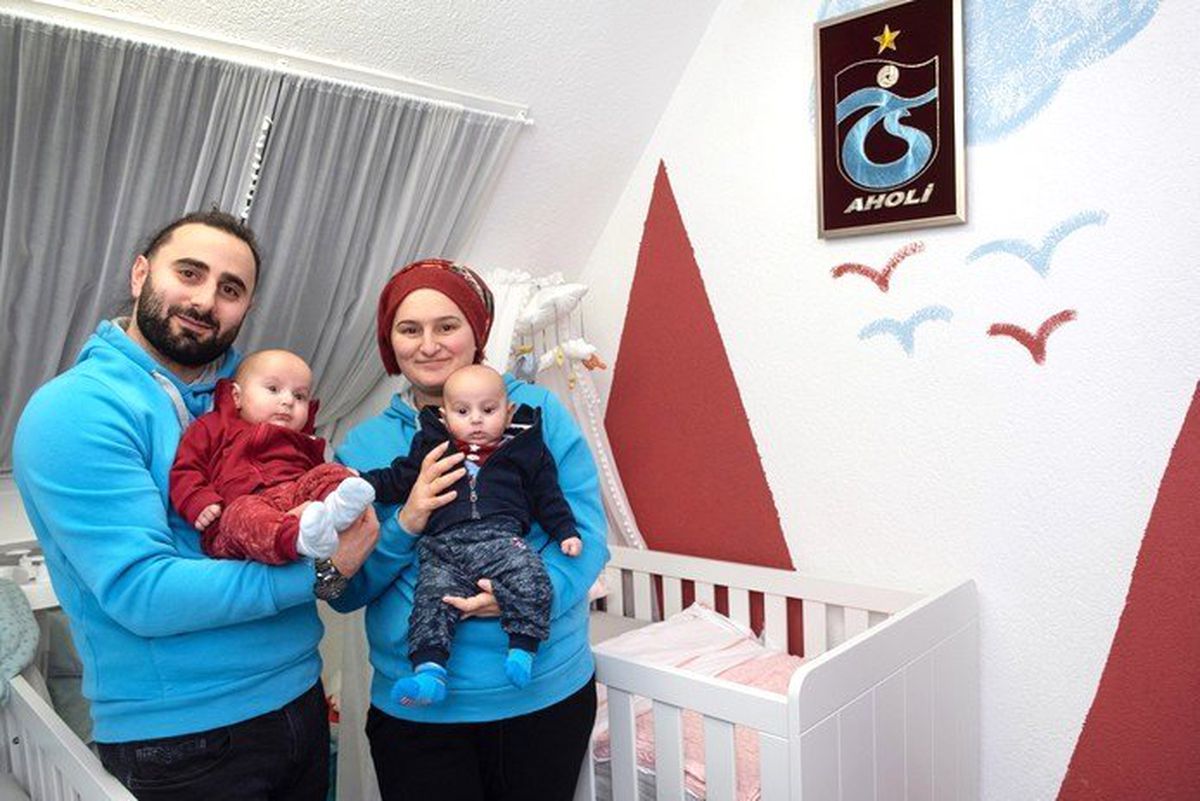 Hollanda\'da Türk Gencinden Örnek Davranış