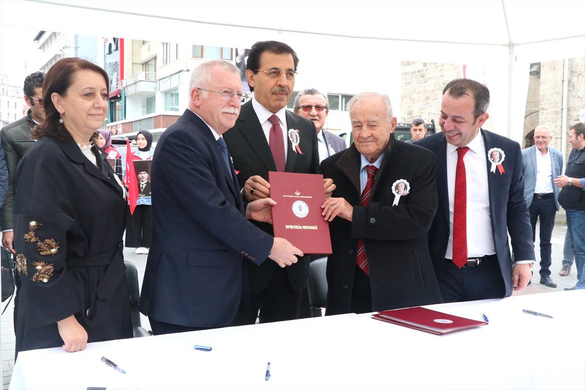 İzzet Baysal Şükran Günleri"