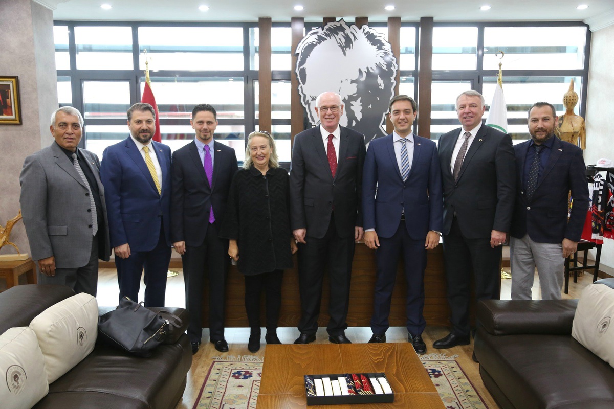 Kurt: "Kamu Kurumları İle İş Birliği İçinde Olmak İstiyoruz"